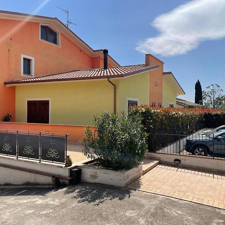 Hotel Casa Achille Spello Exterior foto