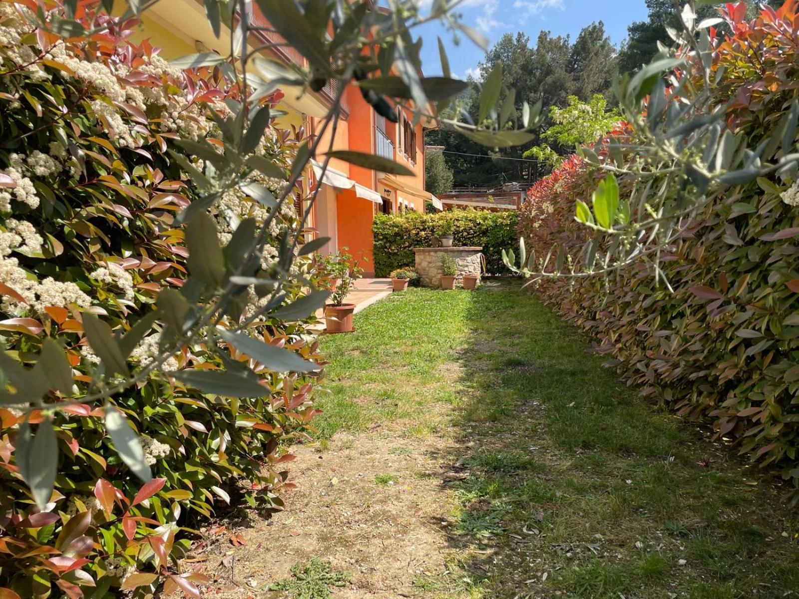 Hotel Casa Achille Spello Exterior foto